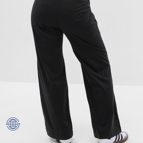 GAP Pants - 12 LONG Black Gap Flare Pants with Washwell